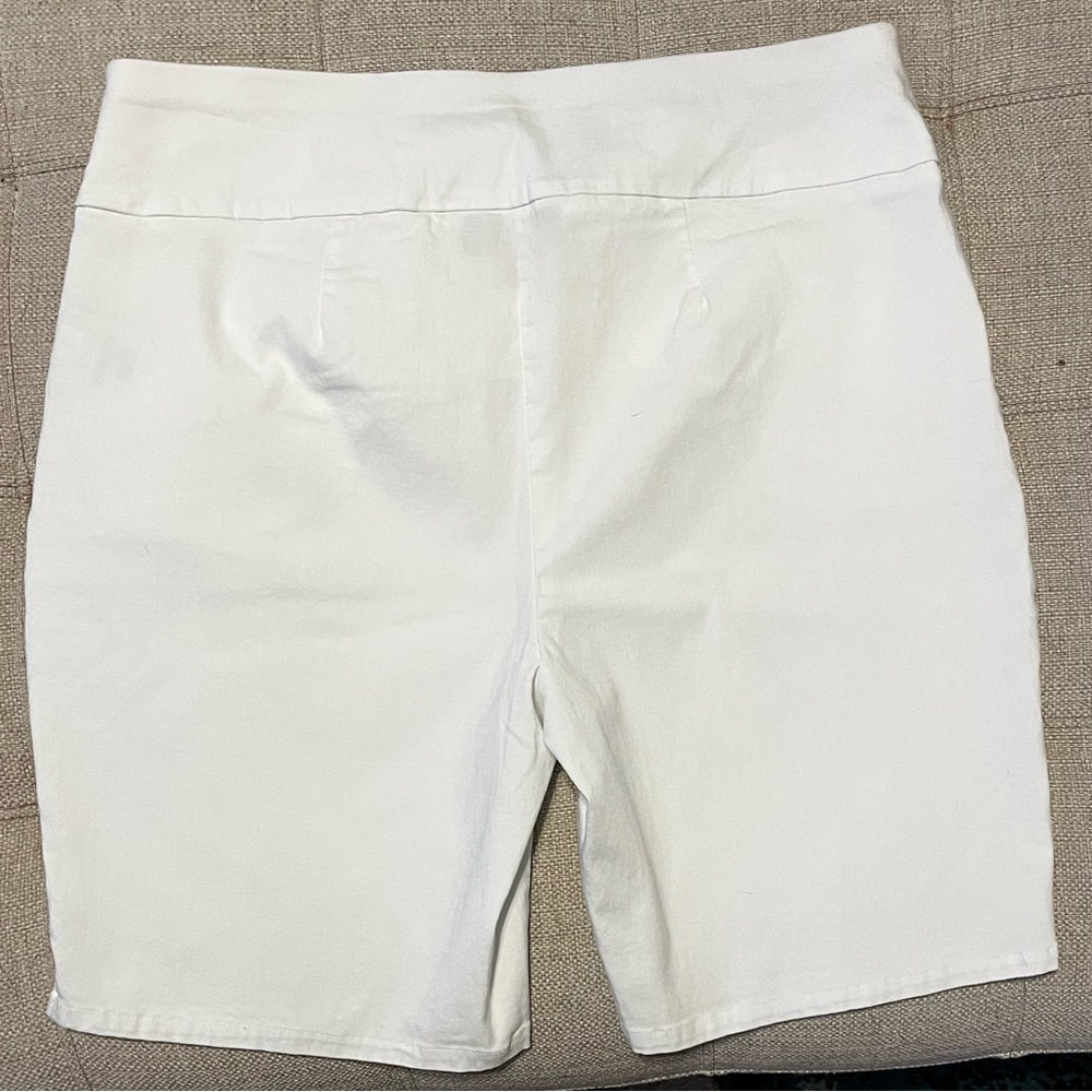 I.N.C shorts